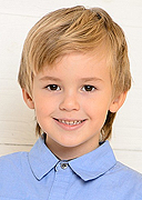 model Myznikov Daniil   
Year of birth 2008   
Eyes color: brown   
Hair color: light brown